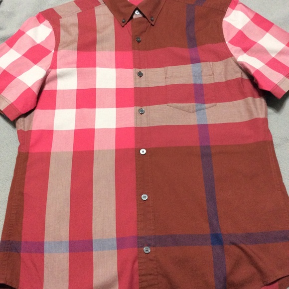 Burberry Brit Red Tan Plaid SS Shirt Sz Medium - Picture 1 of 6